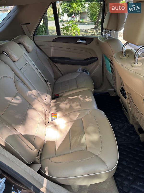 Внедорожник / Кроссовер Mercedes-Benz M-Class 2013 в Одессе