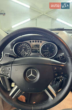 Позашляховик / Кросовер Mercedes-Benz M-Class 2006 в 