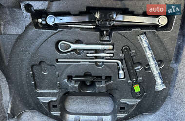 Внедорожник / Кроссовер Mercedes-Benz M-Class 2011 в 