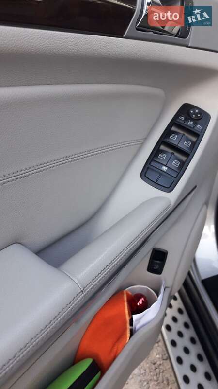Внедорожник / Кроссовер Mercedes-Benz M-Class 2010 в Белой Церкви