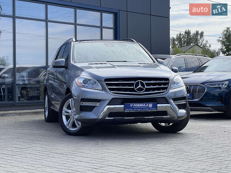 Внедорожник / Кроссовер Mercedes-Benz M-Class 2011 в 