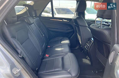 Внедорожник / Кроссовер Mercedes-Benz M-Class 2011 в 