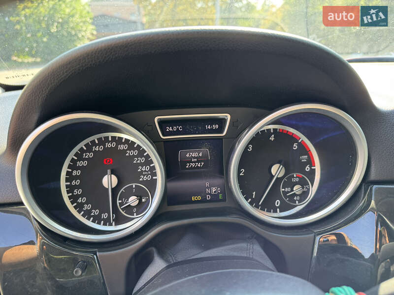 Позашляховик / Кросовер Mercedes-Benz M-Class 2015 в Дніпрі