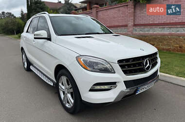 Позашляховик / Кросовер Mercedes-Benz M-Class 2014 в Києві