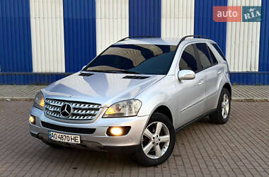 Внедорожник / Кроссовер Mercedes-Benz M-Class 2005 в 