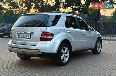 Внедорожник / Кроссовер Mercedes-Benz M-Class 2005 в 