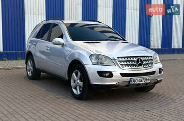 Внедорожник / Кроссовер Mercedes-Benz M-Class 2005 в 
