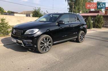 Внедорожник / Кроссовер Mercedes-Benz M-Class 2014 в 