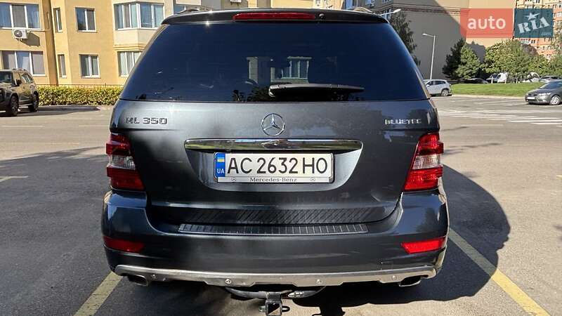 Внедорожник / Кроссовер Mercedes-Benz M-Class 2011 в Киеве