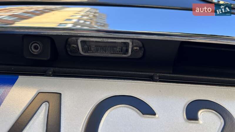 Внедорожник / Кроссовер Mercedes-Benz M-Class 2011 в Киеве