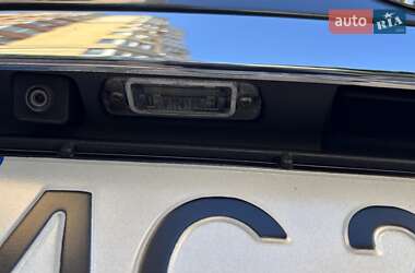 Позашляховик / Кросовер Mercedes-Benz M-Class 2011 в 