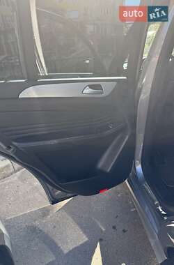 Внедорожник / Кроссовер Mercedes-Benz M-Class 2012 в 