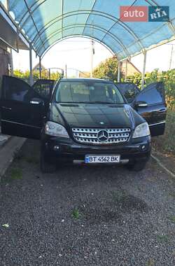 Mercedes-Benz M-Class 2007 Mercedes-Benz M-Class 2007