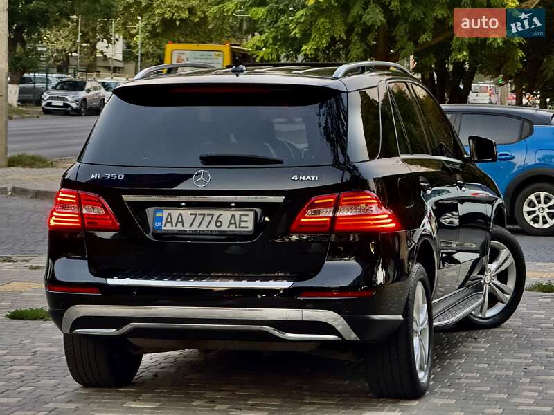 Внедорожник / Кроссовер Mercedes-Benz M-Class 2012 в Одессе