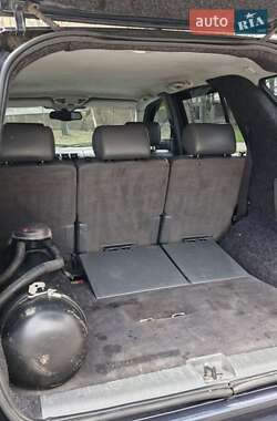 Внедорожник / Кроссовер Mercedes-Benz M-Class 1998 в 