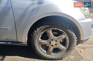 Внедорожник / Кроссовер Mercedes-Benz M-Class 2006 в 