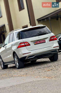Внедорожник / Кроссовер Mercedes-Benz M-Class 2013 в 