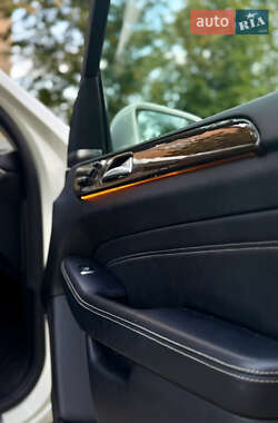 Внедорожник / Кроссовер Mercedes-Benz M-Class 2013 в 