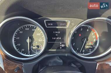 Позашляховик / Кросовер Mercedes-Benz M-Class 2011 в 