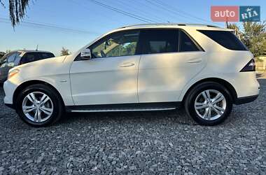 Внедорожник / Кроссовер Mercedes-Benz M-Class 2011 в 
