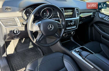 Внедорожник / Кроссовер Mercedes-Benz M-Class 2014 в 