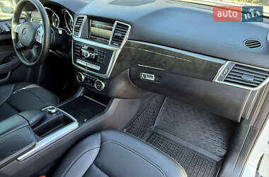 Внедорожник / Кроссовер Mercedes-Benz M-Class 2014 в 