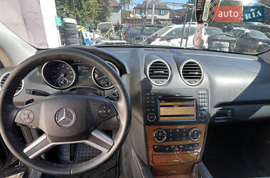 Позашляховик / Кросовер Mercedes-Benz M-Class 2008 в 