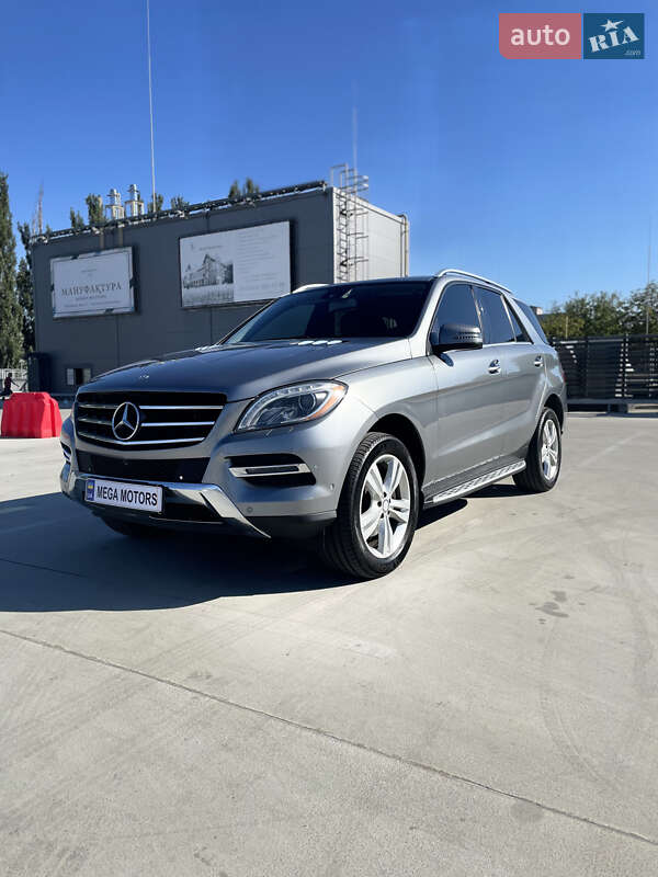 Внедорожник / Кроссовер Mercedes-Benz M-Class 2013 в Киеве