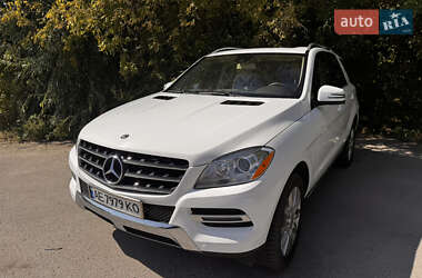 Позашляховик / Кросовер Mercedes-Benz M-Class 2015 в Дніпрі