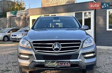 Внедорожник / Кроссовер Mercedes-Benz M-Class 2011 в 
