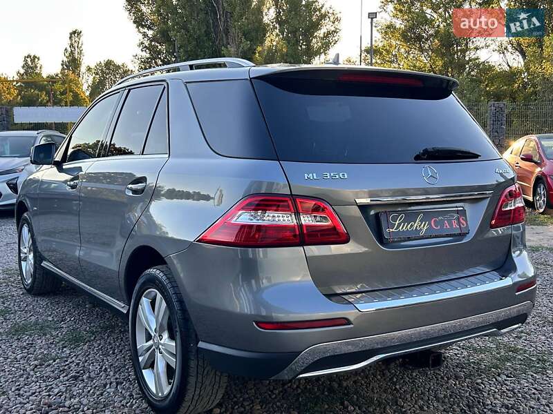 Позашляховик / Кросовер Mercedes-Benz M-Class 2011 в Одесі