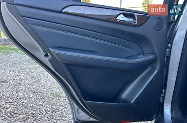 Внедорожник / Кроссовер Mercedes-Benz M-Class 2011 в 