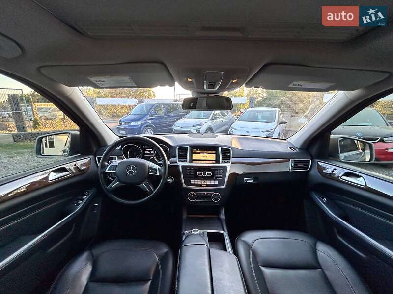 Позашляховик / Кросовер Mercedes-Benz M-Class 2011 в Одесі