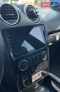 Позашляховик / Кросовер Mercedes-Benz M-Class 2007 в 