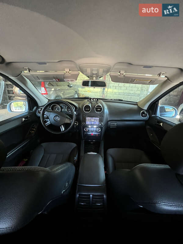 Внедорожник / Кроссовер Mercedes-Benz M-Class 2006 в Могилев-Подольске