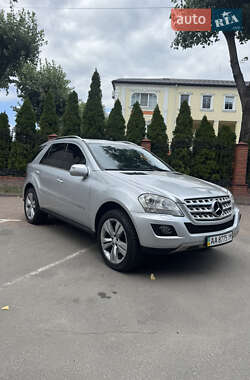 Позашляховик / Кросовер Mercedes-Benz M-Class 2010 в Києві