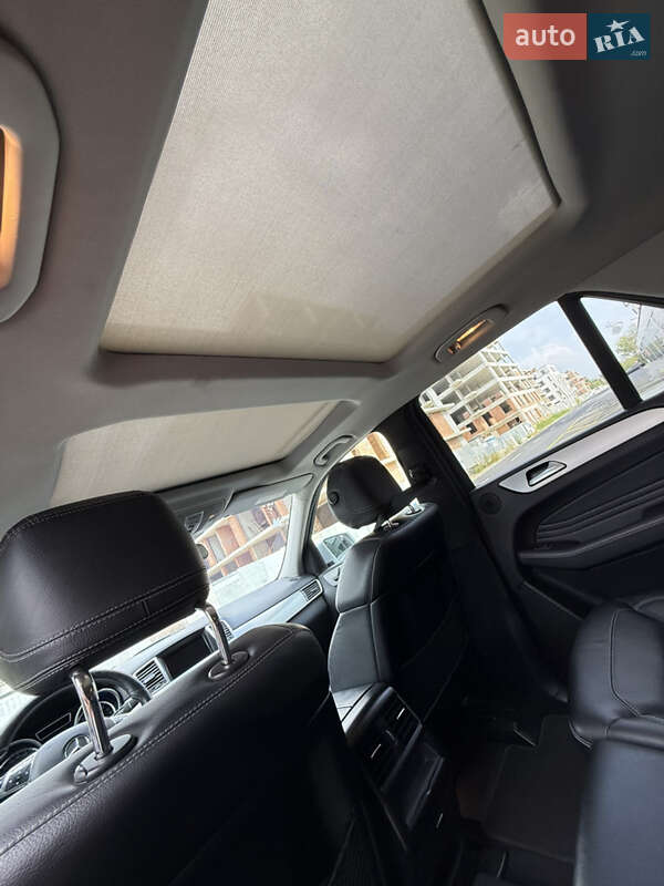 Внедорожник / Кроссовер Mercedes-Benz M-Class 2011 в Львове