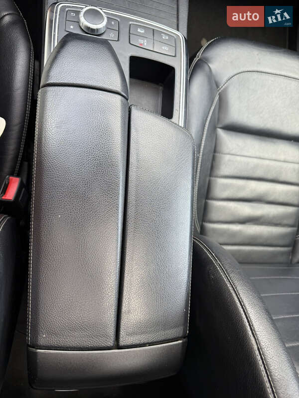 Внедорожник / Кроссовер Mercedes-Benz M-Class 2011 в Львове