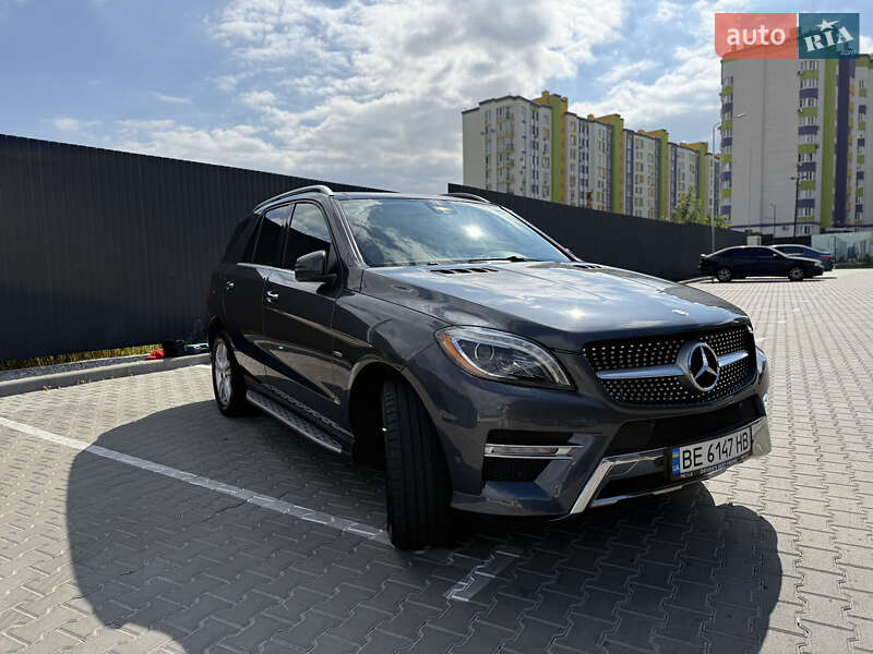 Внедорожник / Кроссовер Mercedes-Benz M-Class 2012 в Киеве