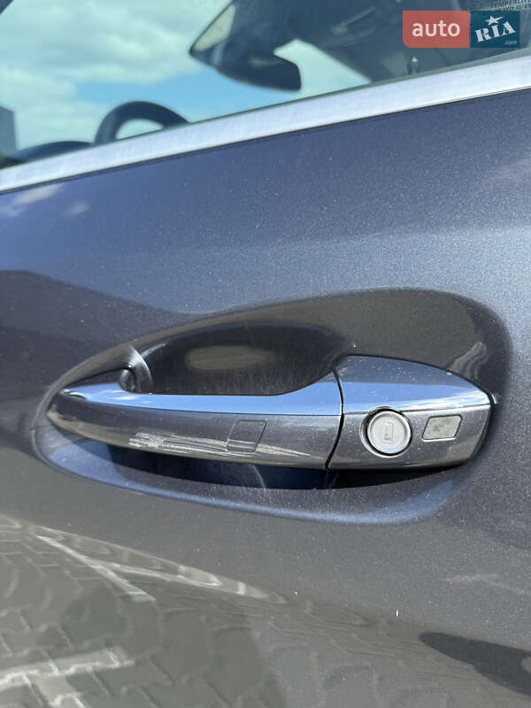 Внедорожник / Кроссовер Mercedes-Benz M-Class 2012 в Киеве