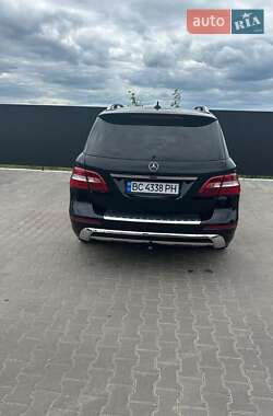 Внедорожник / Кроссовер Mercedes-Benz M-Class 2013 в 