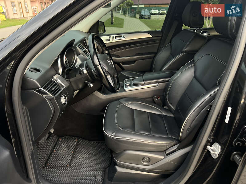 Внедорожник / Кроссовер Mercedes-Benz M-Class 2012 в Сваляве