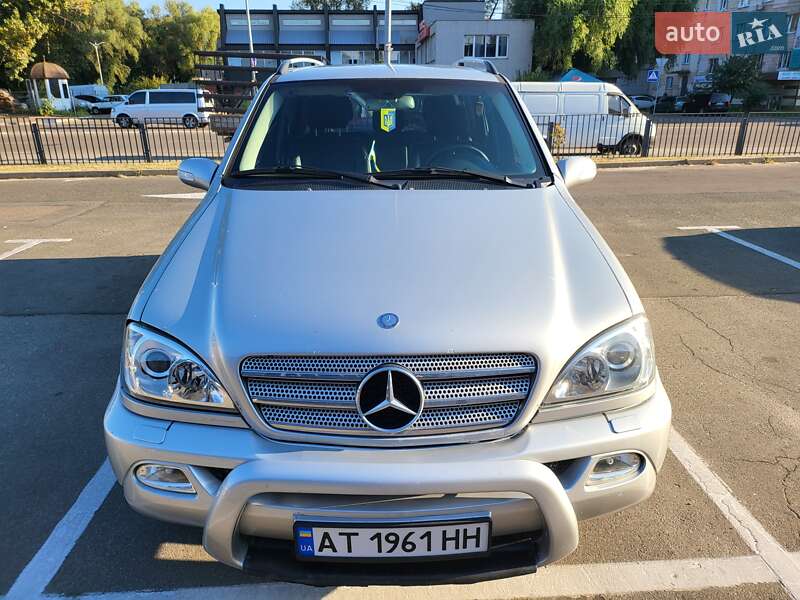 Позашляховик / Кросовер Mercedes-Benz M-Class 2004 в Києві