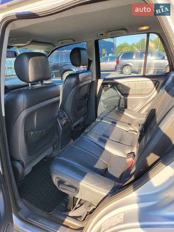 Позашляховик / Кросовер Mercedes-Benz M-Class 2004 в Києві
