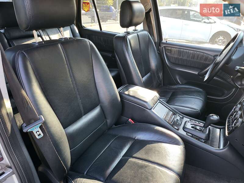 Позашляховик / Кросовер Mercedes-Benz M-Class 2004 в Києві