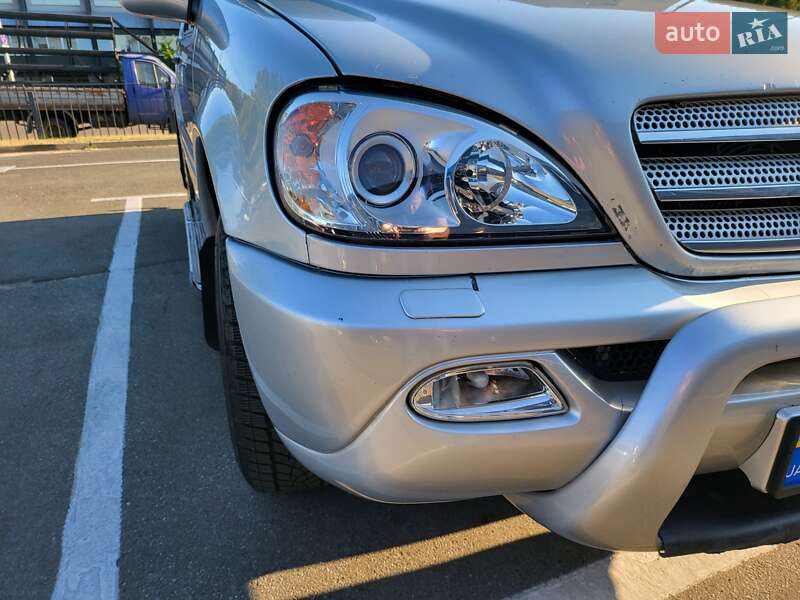 Позашляховик / Кросовер Mercedes-Benz M-Class 2004 в Києві