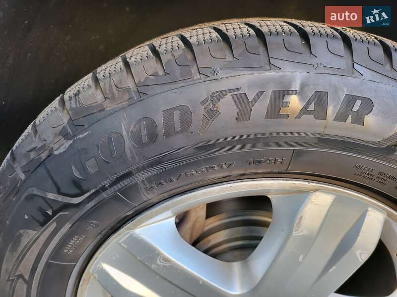 Позашляховик / Кросовер Mercedes-Benz M-Class 2004 в Києві