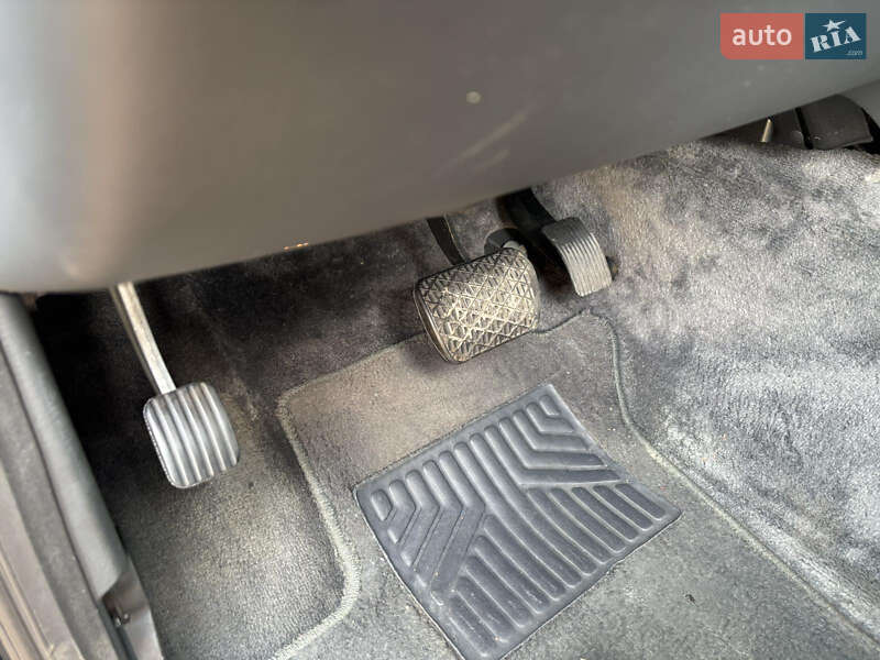 Позашляховик / Кросовер Mercedes-Benz M-Class 2001 в Чорнухах