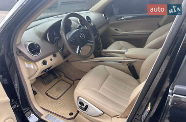 Внедорожник / Кроссовер Mercedes-Benz M-Class 2005 в 