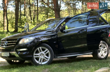 Позашляховик / Кросовер Mercedes-Benz M-Class 2012 в 